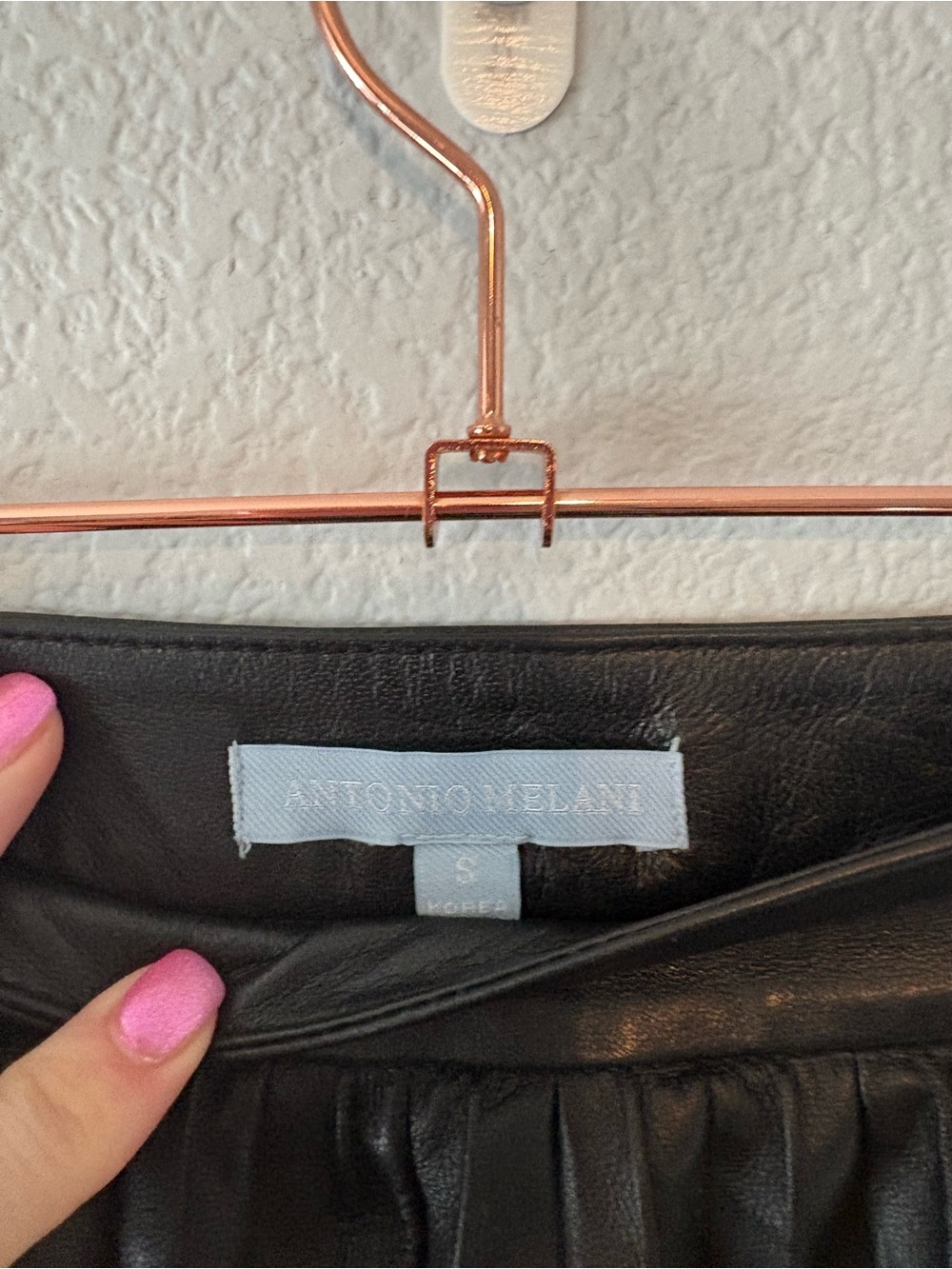 ANTONIO MELANI Black Pleated Leather Midi Skirt - Picture 2 of 7